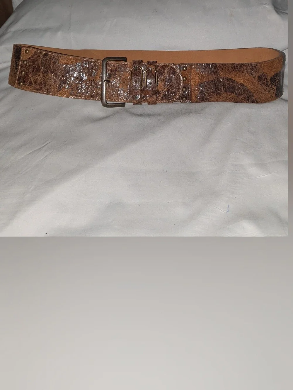 Natalie & Co Women's Vintage-Style Brown Leather Belt with Triple Buckle Detail